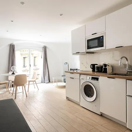 In The Heart Of The Marais With Air Conditioning Apartament *