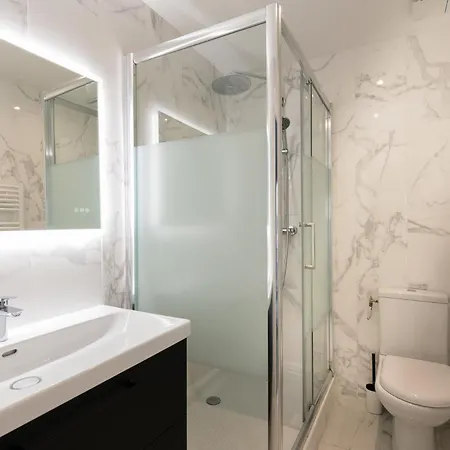 In The Heart Of The Marais With Air Conditioning Apartament
