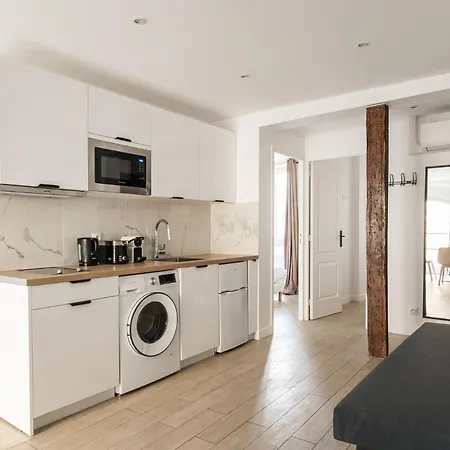 Apartament In The Heart Of The Marais With Air Conditioning *
