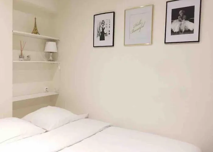 Appartement In The Heart Of The Marais With Air Conditioning