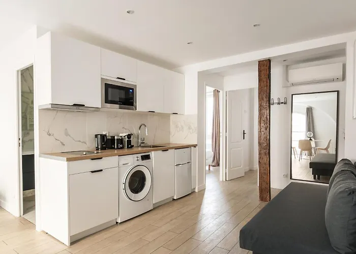 Appartement In The Heart Of The Marais With Air Conditioning *